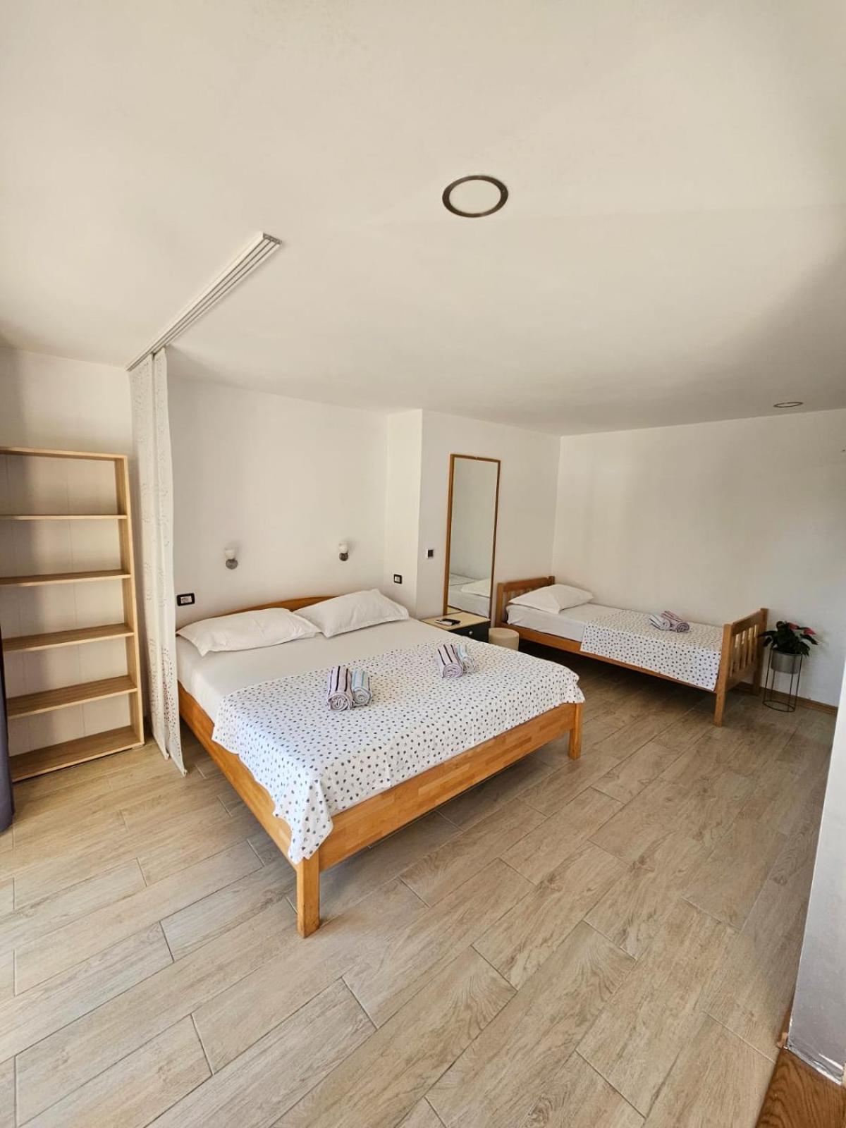 Apartments Gabi Omiš Eksteriør billede